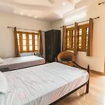 Gayatri Niwas