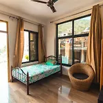 Gayatri Niwas
