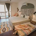 Aloha Ganga View 2Bhk Apartment By Almost Heaven