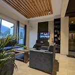 Back Stayz Hostel