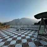 Rabha Stay 2Bhk Penthouse With Terrace
