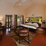 Neemrana\'S Glasshouse On The Ganges