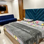 Hotel Divya