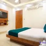 Hotel Dhakad Gold - Tapovan, Rishikesh