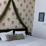 Ensquare Hotel - 2 Bedroom Apartments Near Laxman Jhula With Kitchen