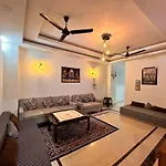 Yoga Retreat At The Ganges In Rishikesh