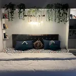 Cozy 2 Room Set Near Ganges