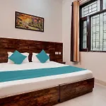 Hotel Aradhana Palace