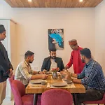 Perfectstayz Alpine Near Laxman Jhula