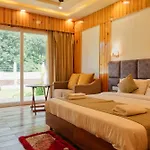 Qcent Woods Resort & Spa, Rishikesh
