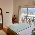 Prithvi Hotel - Aesthetic Rooms With Netflix, Ac, Room Heater In Upper Tapovan