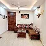 Yogvan Luxury 1Bhk Apartments Tapovan Rishikesh