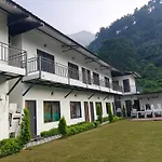 Delhi 34 Resort