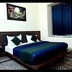 Play Hotel V3 Rishikesh