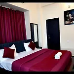 Play Hotel V3 Rishikesh
