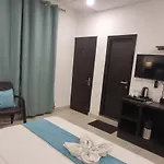 Hotel Rising Hills By Around Stays