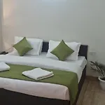 Hotel Foothill By Around Stays