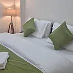 Hotel Foothill By Around Stays