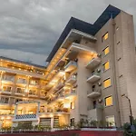 Stone Wood Hotel, Rishikesh