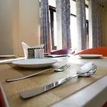 Hotel Neeraj Bhawan- Triveni Ghat