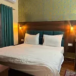 Himalayan Stay Lighthouse