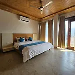 Luxe Skydeck 5 Bhk Hill Vista