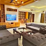 Luxe Skydeck 5 Bhk Hill Vista