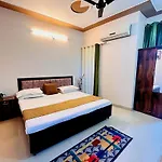 Anandmay Homestay, Isbt Rishikesh