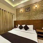 Hotel Nirvana Palace Rishikesh