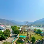 Laxmi Lodge