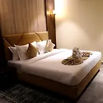 Hotel Hrishikesh High
