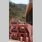 Holistic Stay With Yoga Sessions