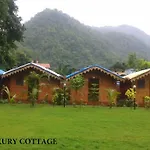 Mornis Camp And Resort