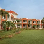 Naturoville Ayurvedic And Yoga Retreat