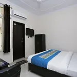 Oyo Rooms 082 Tapovan