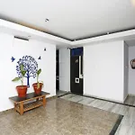 Oyo 4475 Home Stay Akash Continental