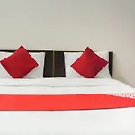 Oyo 70526 Hotel Siddheshwar