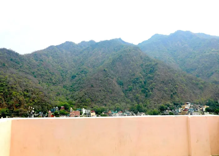 Live Free Hostel 2.0 Rishikesh
