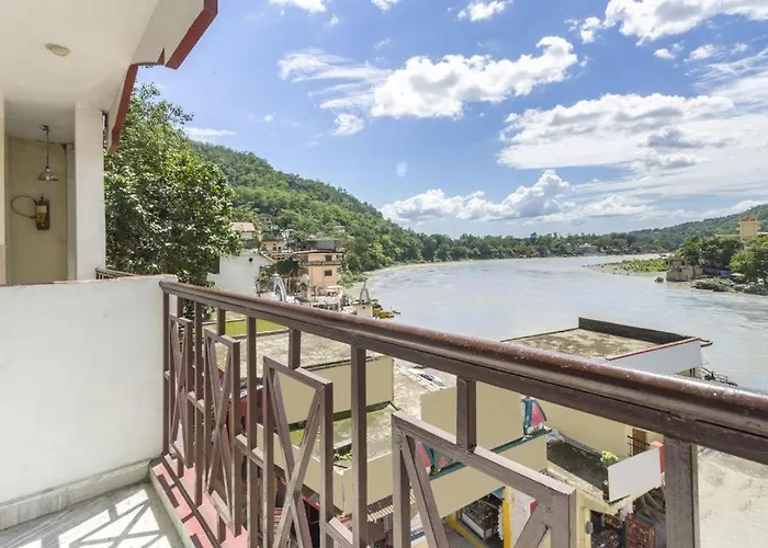 Hotel Surya Laxman Jhula