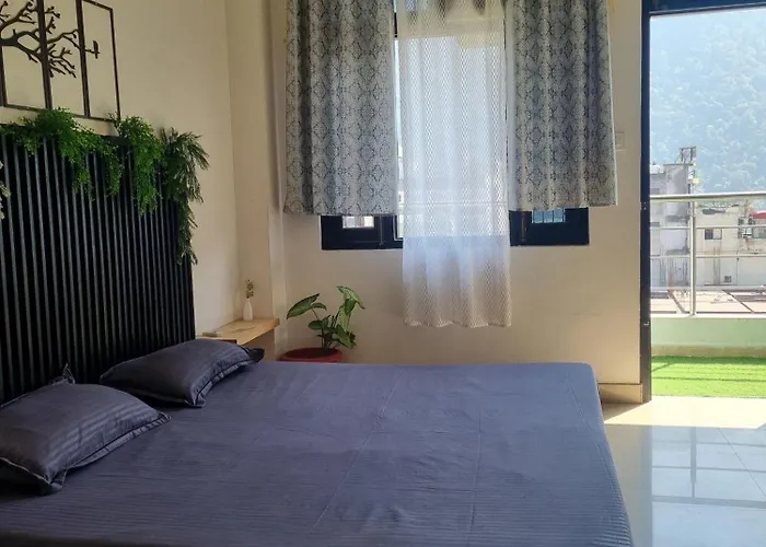 The Anand Hostel Tapovan