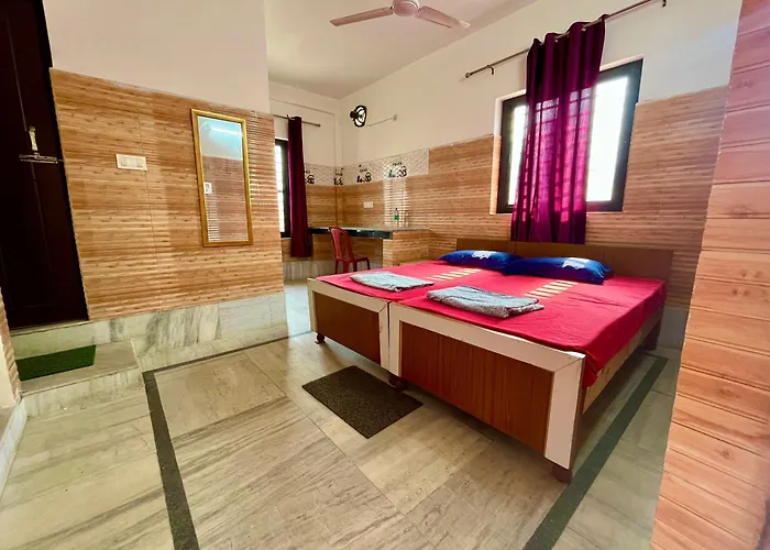 Laxmi Lodge