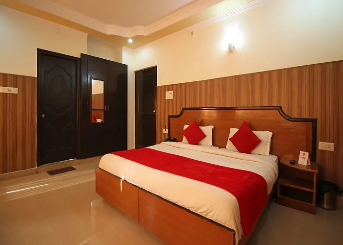 Oyo 1811 Hotel Leisure Palace
