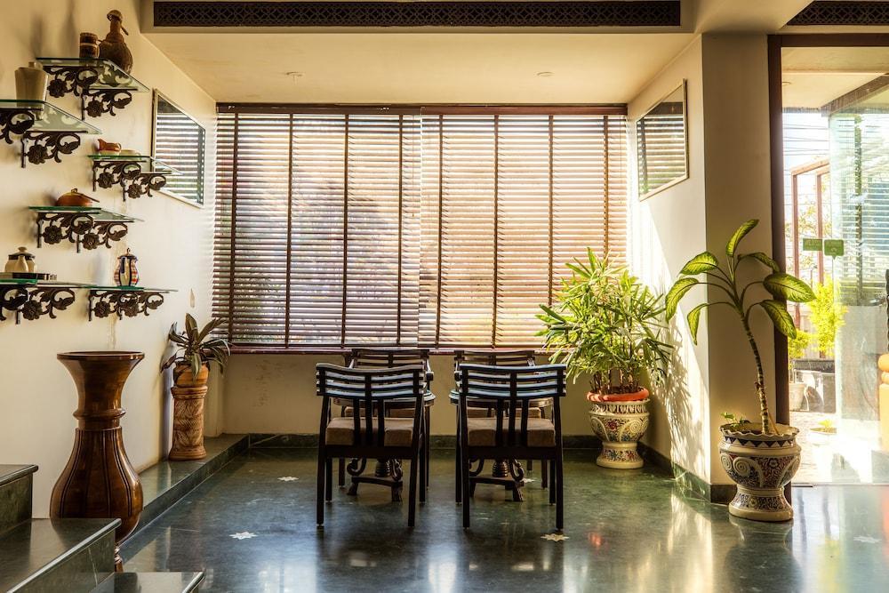 Ellbee Ganga View Hotel