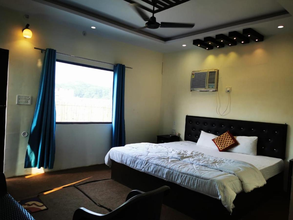 Rajaji Downtown & Cafe Resort Rishikesh