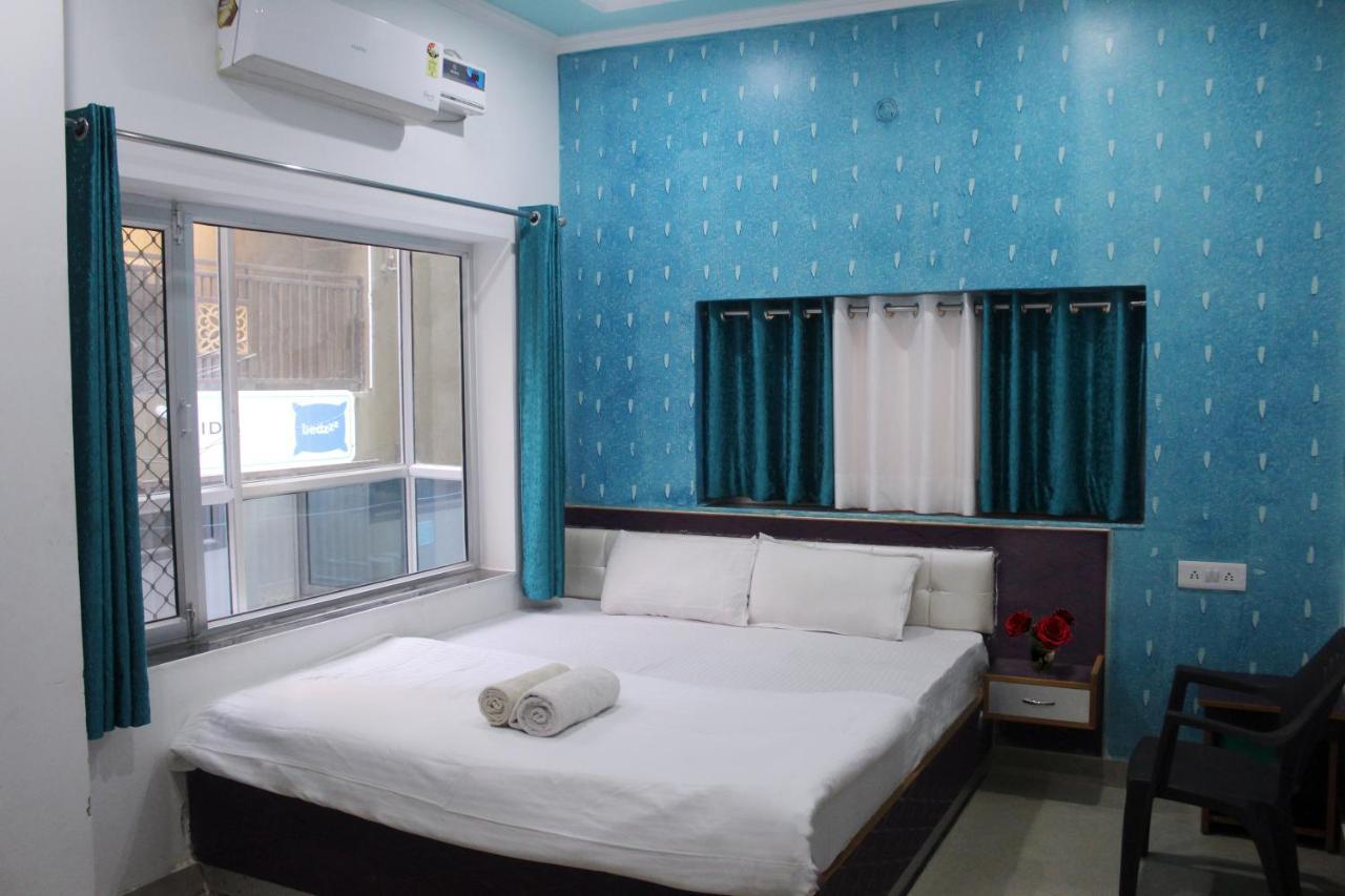 Tourist Rest House *