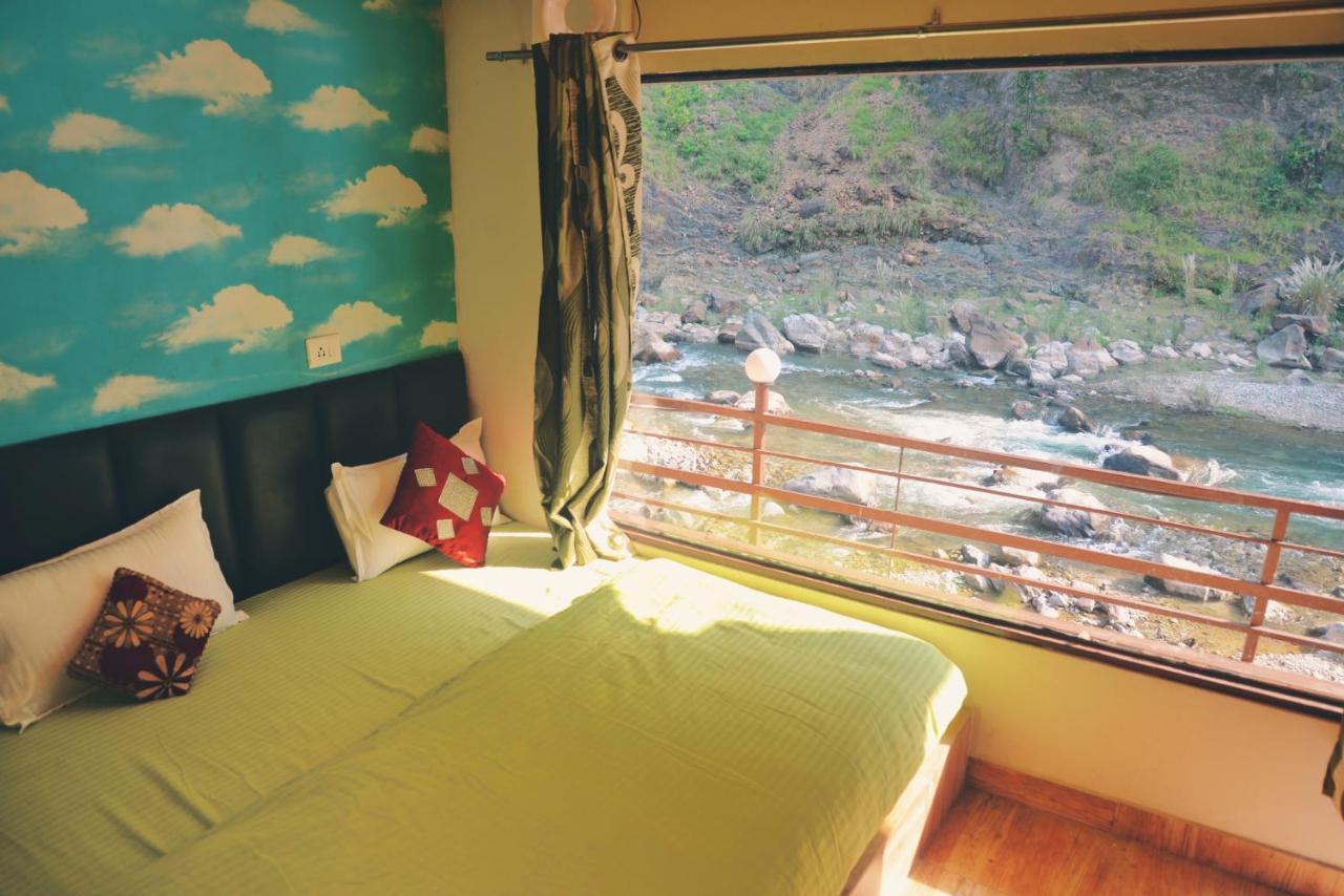 Him River Resort *