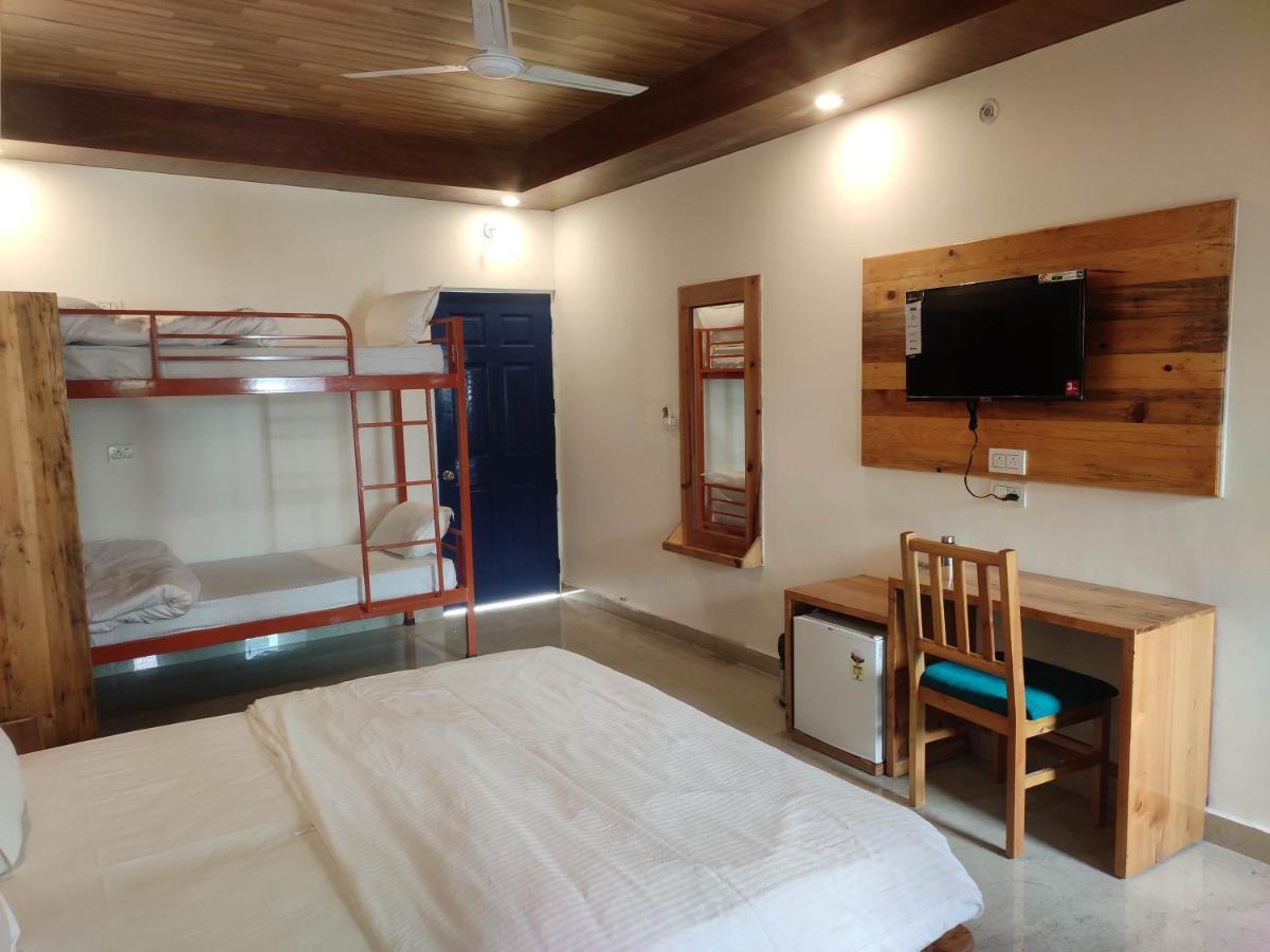 Hill Hoppers 3* Rishikesh