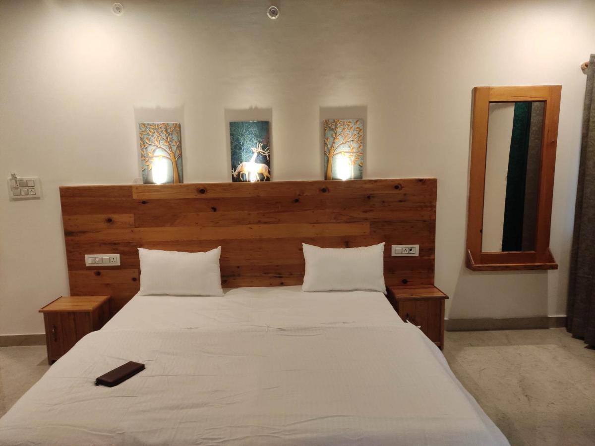 Hill Hoppers Hotel