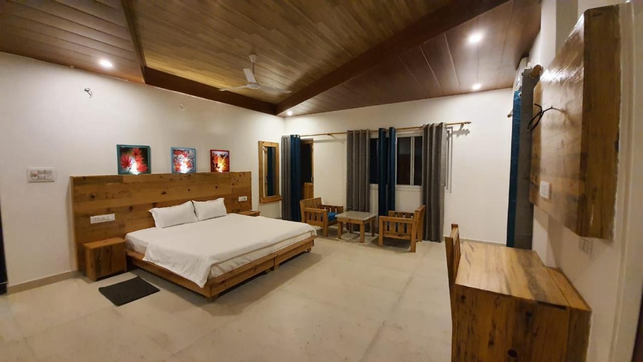 Hill Hoppers 3* Rishikesh