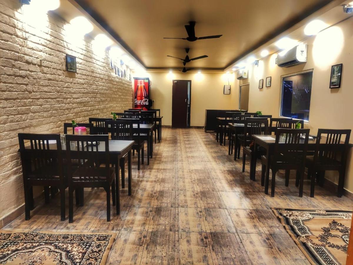 Hotel Gayatri Resorts